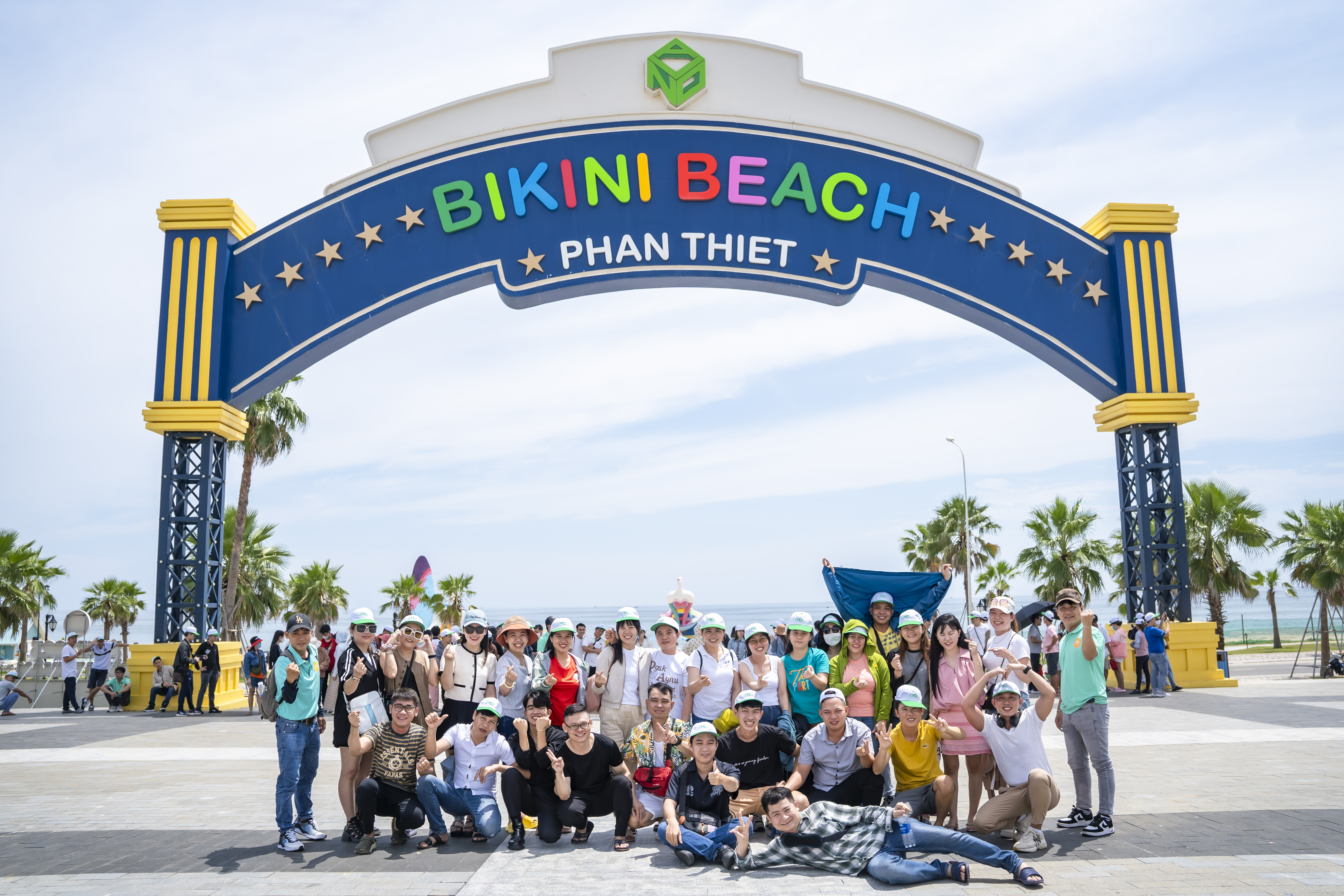Check in tại bãi biển BIKINI BEACH